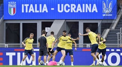 футбол україна італія де дивитись